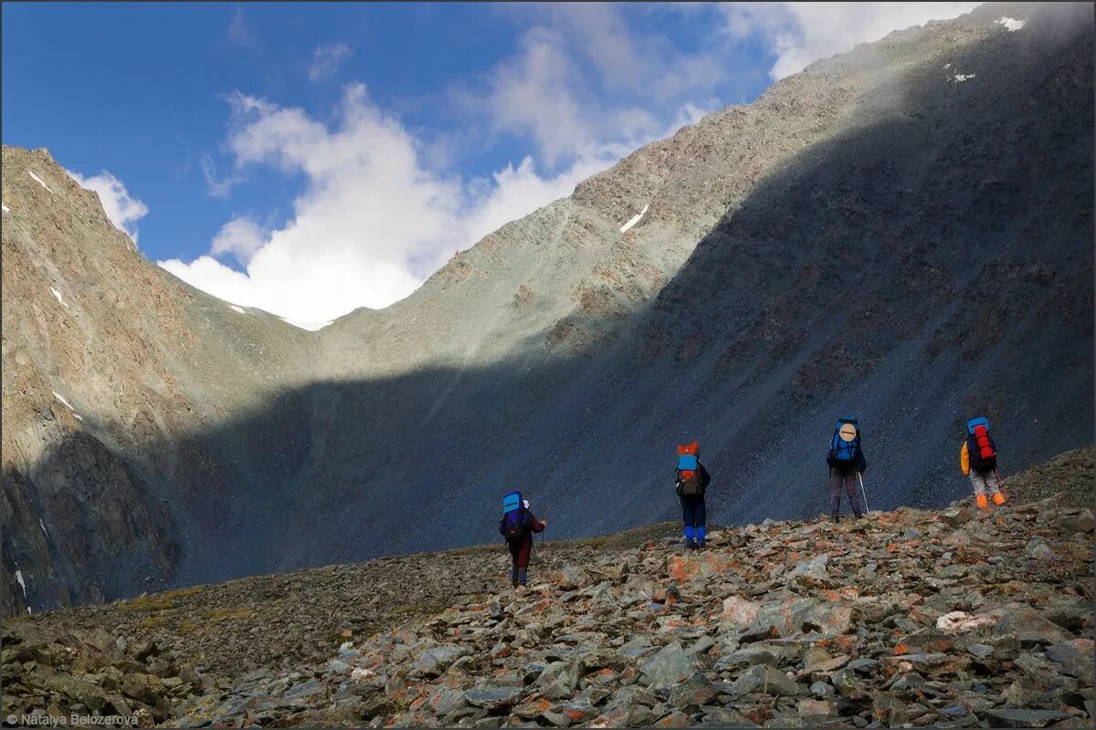 Крестовый перевал 2395. Крестовый перевал крест. Крестовый перевал закрыт. Крестовый перевал. Крестовый перевал вгд.
