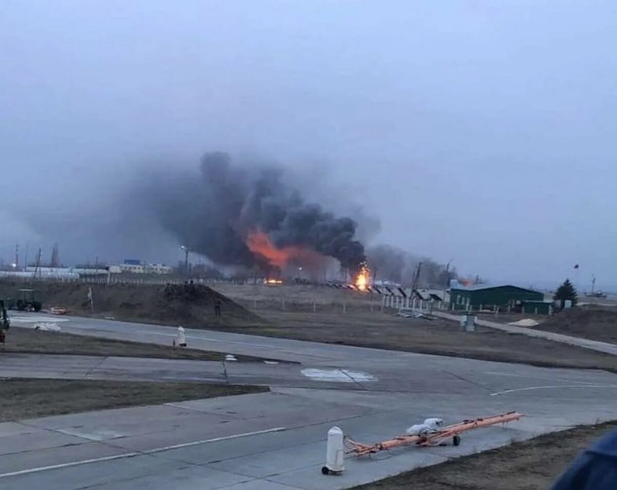 Удар по домодедово. Аэродром Долотинка Миллерово. Аэродром Миллерово Ростовская. Военный аэродром в Миллерово Ростовской области. Удар по аэродрому в Миллерово.