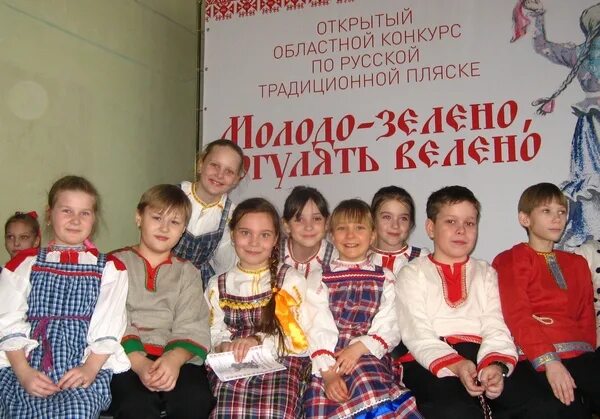 Парк для прогулок. Молодо зелено погулять велено. Парк царицыно в москве 2023. Погулять велено. Гулять в парке.