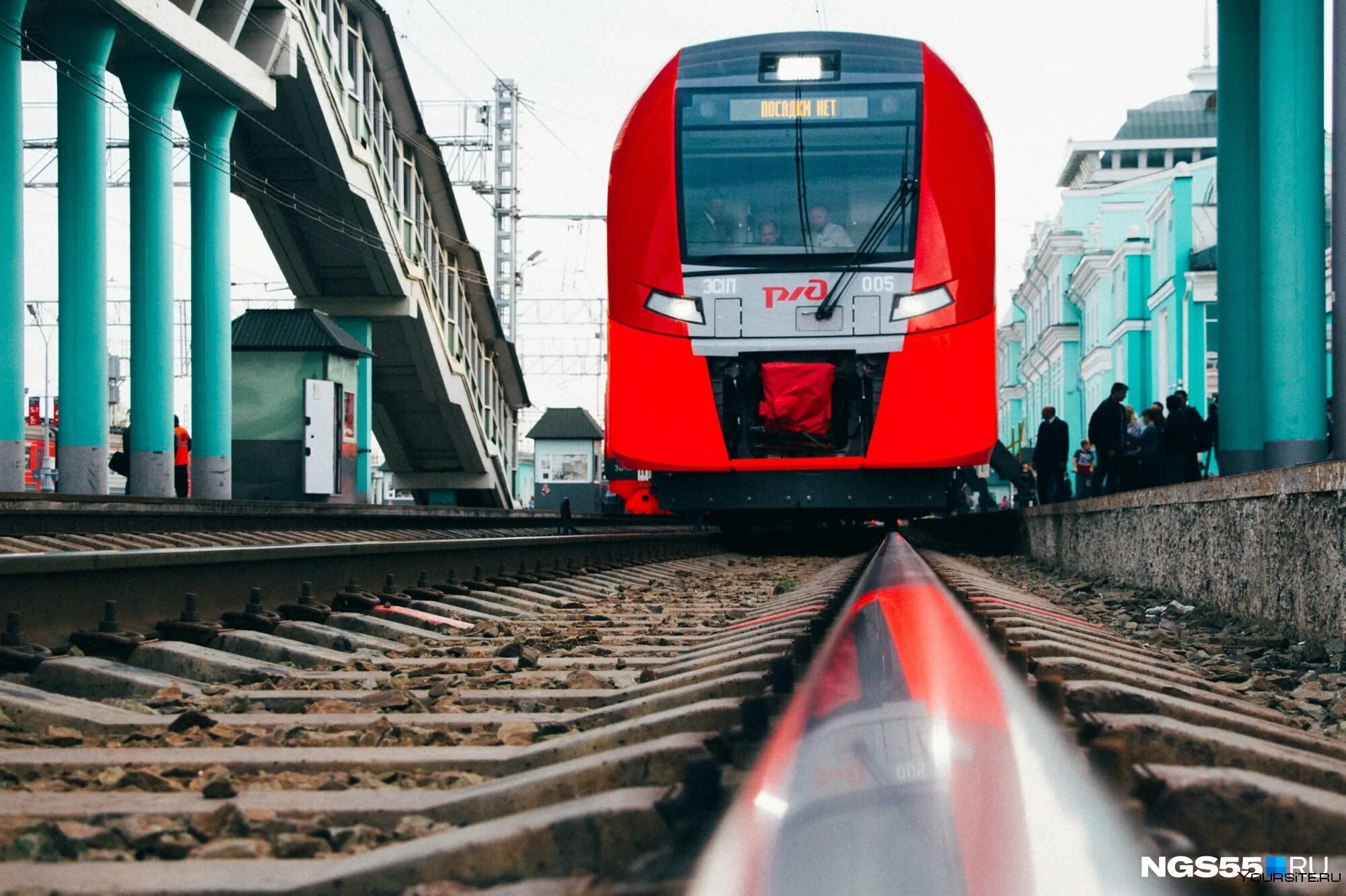 Дорог ласточка. Ласточка электропоезд РЖД. Скоростной поезд Ласточка. Электричка РЖД Ласточка. Современные поезда.