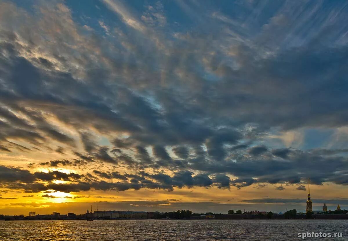 скоро белые ночи. санкт петербург beliye nochi. почему белые ночи. петербург белые ночи. белые ночи в санкт-петербурге дворцовый мост.