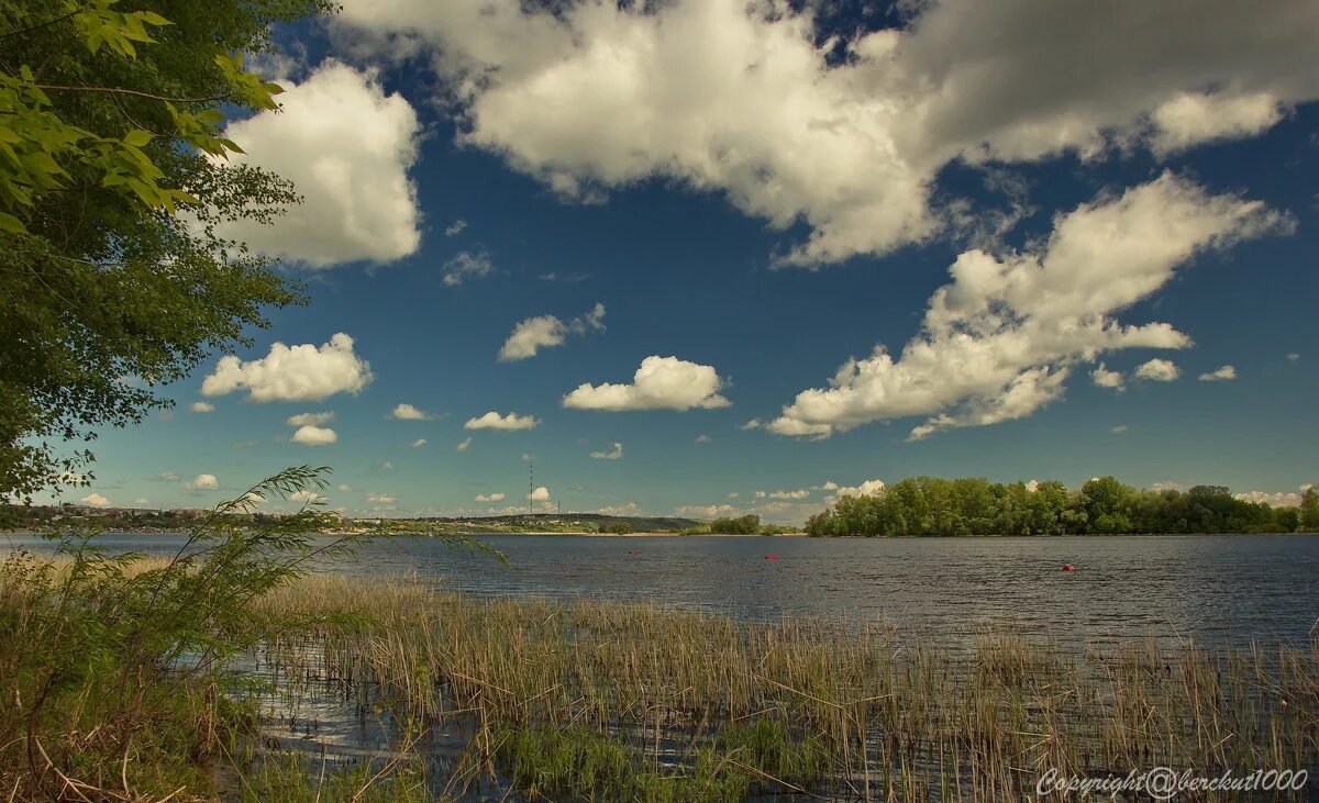 течет река волга в исполнении. людмила зыкина река волга.