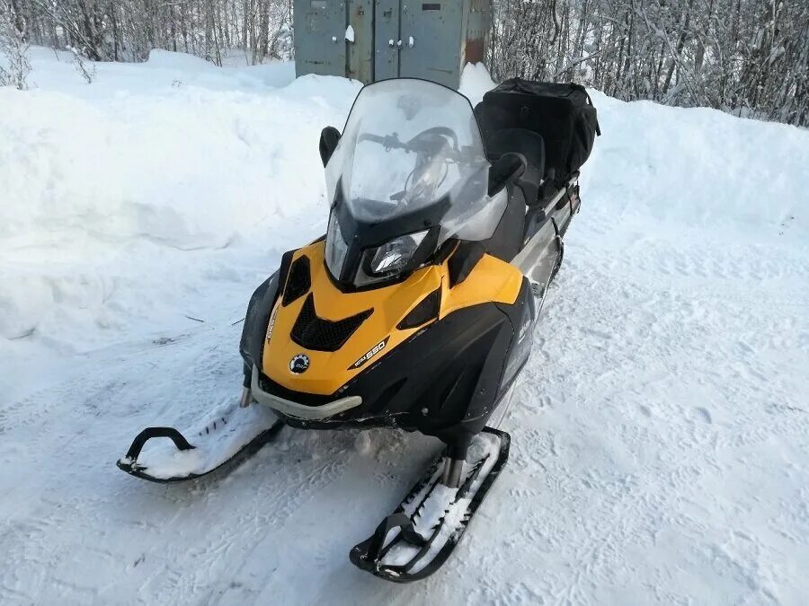 Ski doo wt 550. Ski-Doo Skandic WT 550. BRP Ski-Doo Skandic WT 550. Снегоход Ski-Doo Skandic WT 550. 2011 Skandic WT 550f.