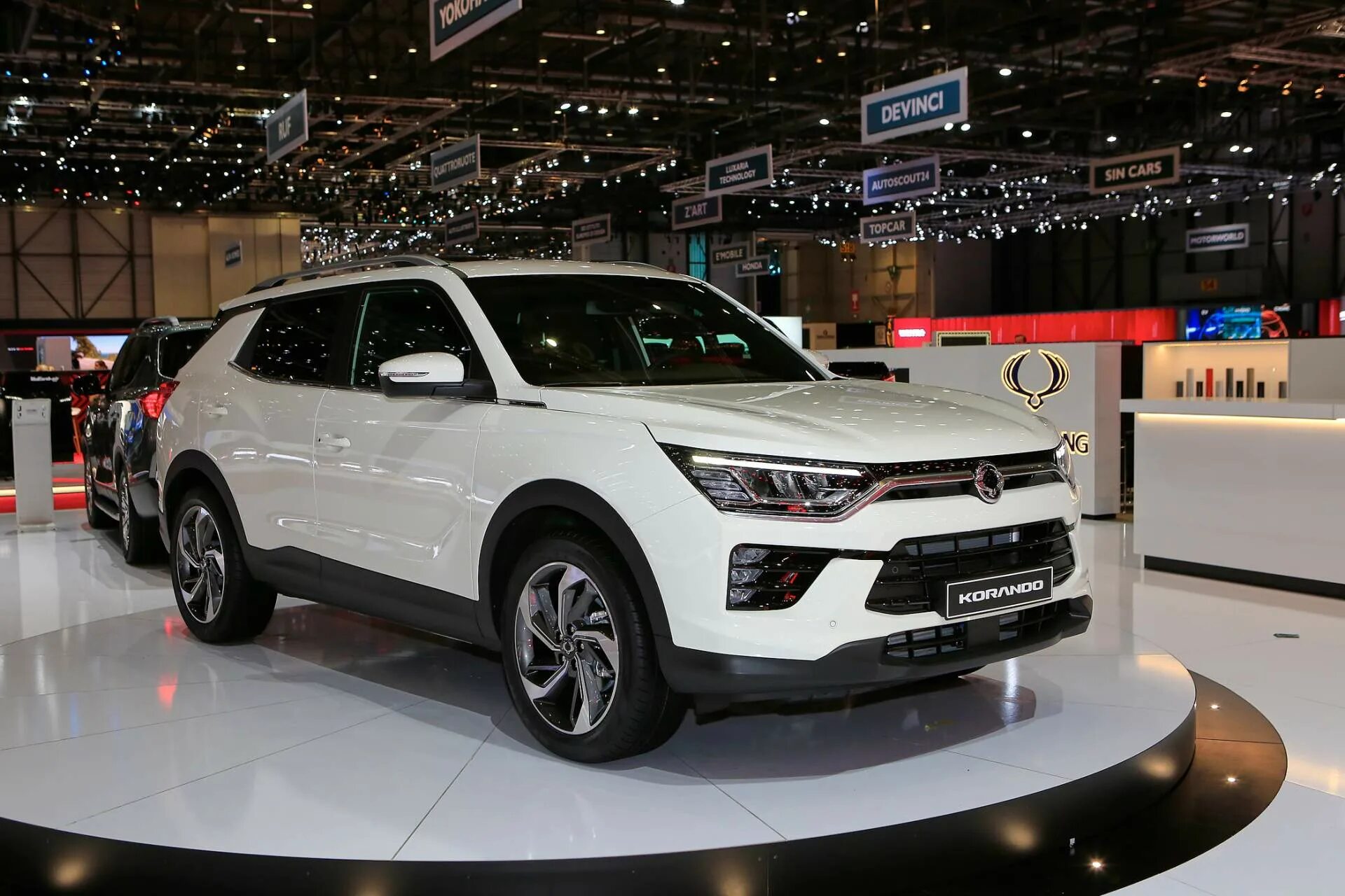 Саньенг 2019. Корейский кроссовер саньенг. Новый саньенг Корандо. SSANGYONG Korando 2019. Новый кроссоверсаненг.