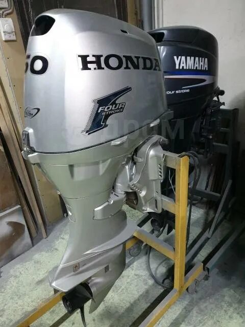 Мотор хонда 50. Honda bf50. Honda 50 лодочный мотор 4 х тактный. Мотор хонда 50. Подвесной мотор хонда bf50 dc lrtu.