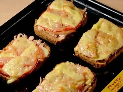 Бутеры в духовке с сыром и колбасой