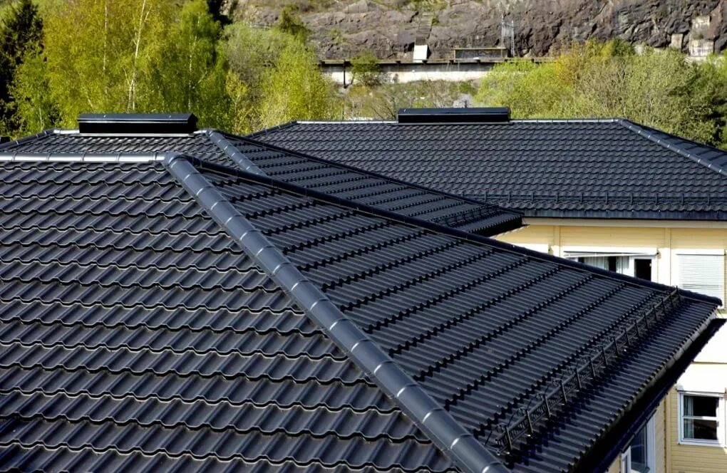 Крыша grand line. Металлочерепица kvinta plus. металлочерепица grand line ral 7024. металлочерепица rooftop matte ral 9005. металлочерепица ruukki finnera.