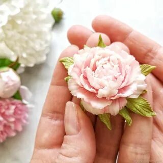 Цветы из глины