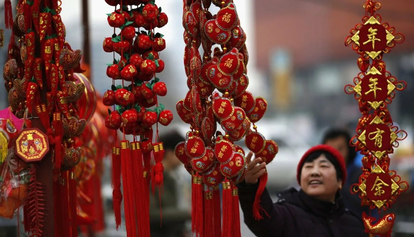 Праздник весны в китае какой календарь. Китайский новый год. Новый год в Китае. Новый год в Китае традиции. Новогодние традиции в Китае.