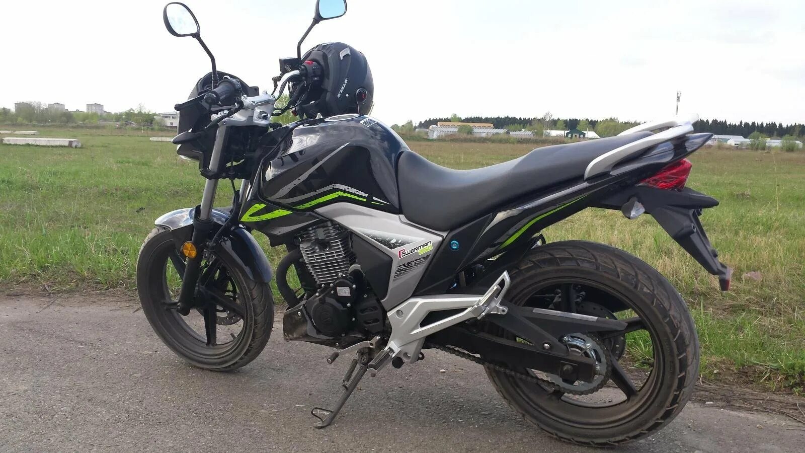 Мотоцикл китаец 250. Мотоцикл китай 250 кубов. Yamaha yzf 250r. Мотоцикл китаец 250. Мотоцикл китаец 250.