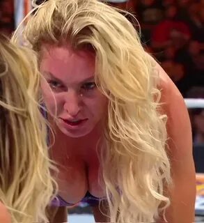 Charlotte Flair boobs at Summerslam.