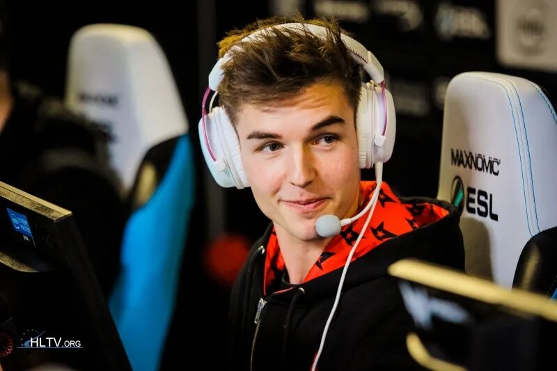 Hltv. Microsoft sharepoint server 2019. Hootsuite insights. Device 2019. Device hltv.