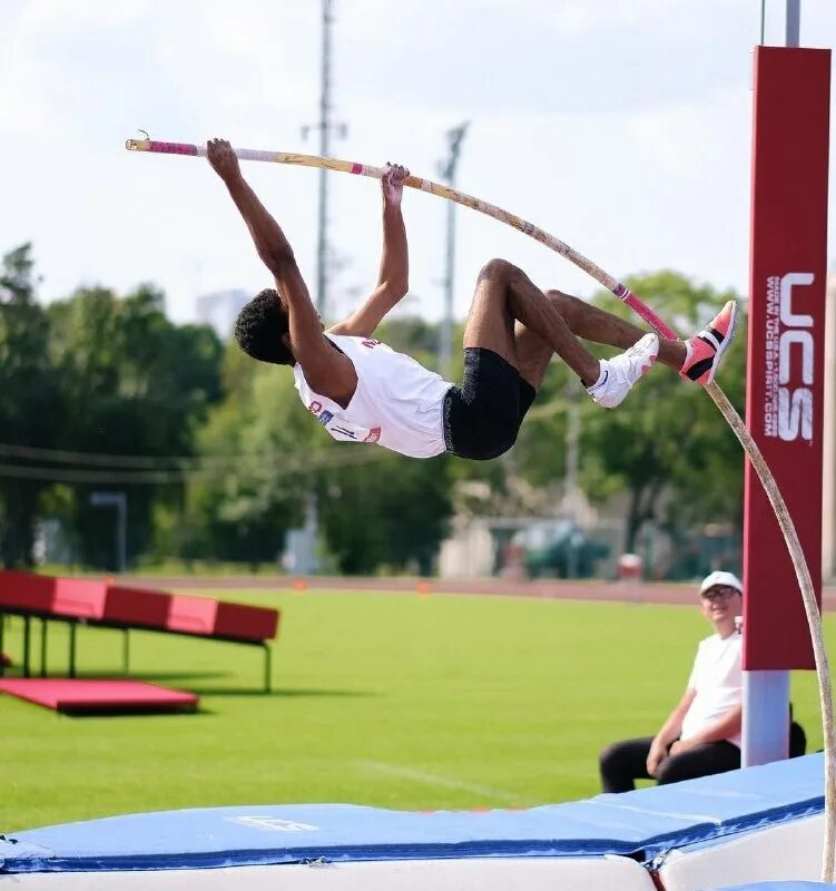 шест 4 метра. штанга телескопическая 6м af05010 crass. перекладина для прыжков с шестом. телескопическая штанга (2 609 002 041). телескопический шест 3 м, 2 секции h1803.