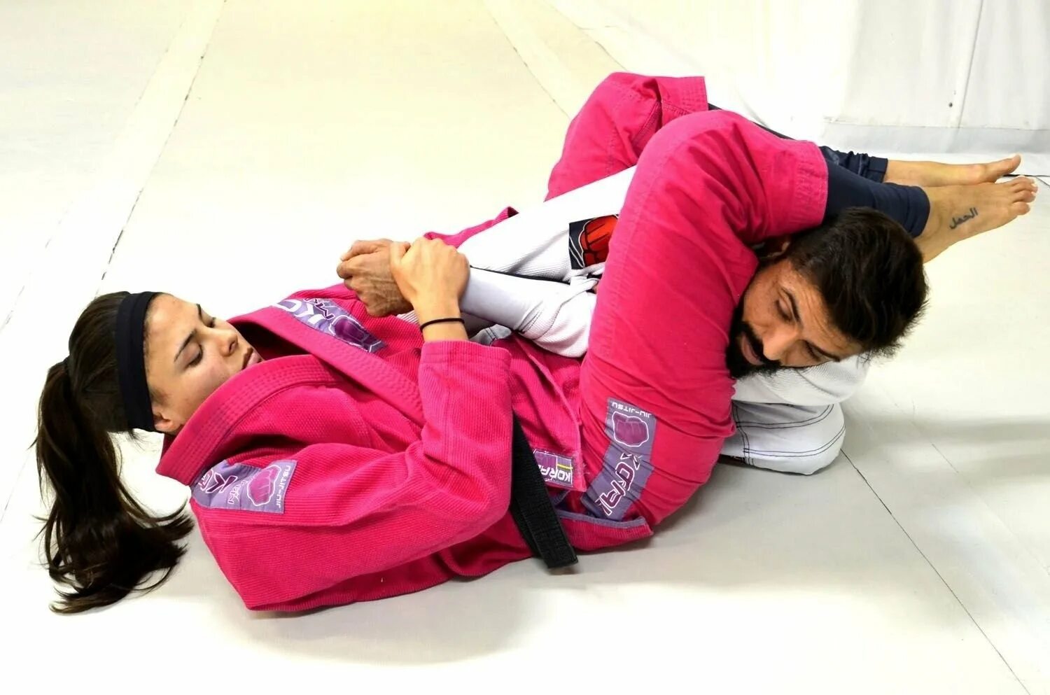 Armbar джиу-джитсу. Armbar грепплинг. Jiu Jitsu women.