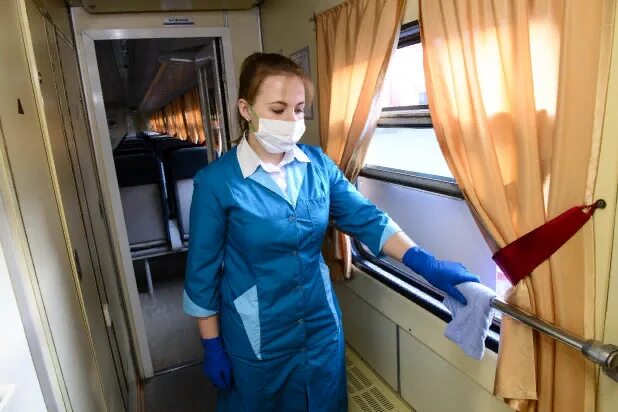 Уборка в вагоне в пути следования. Уборка в вагоне в пути следования. Уборка пассажирских вагонов. Санитарные нормы в пассажирском вагоне. Уборка в вагоне в пути следования.