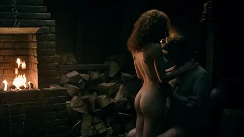 Check out hot Sophie Skelton naked sex scene from 'Outlander' ser...