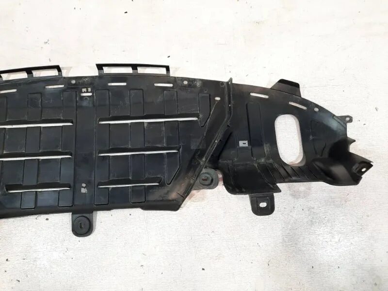 Ситроен с4 пыльник переднего бампера. Пыльник бампера. Пыльн к бампера тойота рав4 xa50. Пыльник переднего бампера рено логан 1. Пальник переднего бампера ситроен с4 седан.