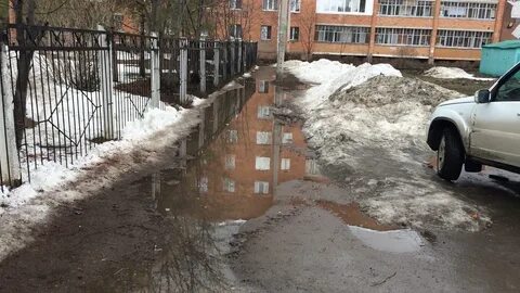 Апрель грязи