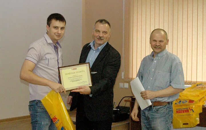 Винт логотип. Москальцов михаил юрьевич втб. Машиностроителей 1а воронеж. Аки акватория. Компания аки воронеж.