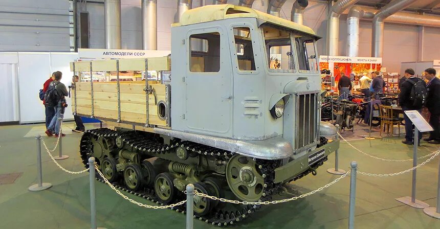 Гусеничный тягач стз 5. Тягач стз-5. Стз-5 гусеничный тягач. Стз-5 гусеничный тягач. Гусеничный тягач стз 5.