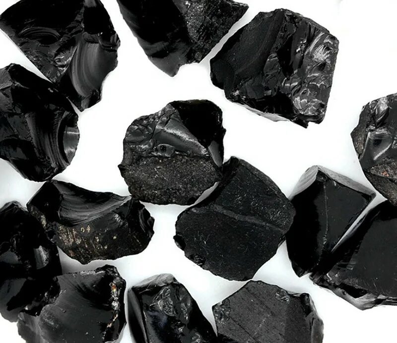 Чёрный обсидиан камень. Камень обсидиан черный минерал. Обсидиан Кристалл. Кварц обсидиан. Натуральный камень обсидиан
