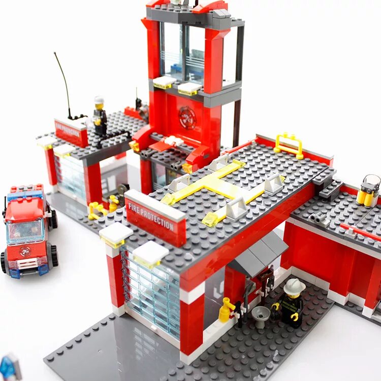 Сити пожарная. Лего City 60004. LEGO City 60004. Лего Сити пожарная станция 60004. Лего Сити пожарная машина 60004.