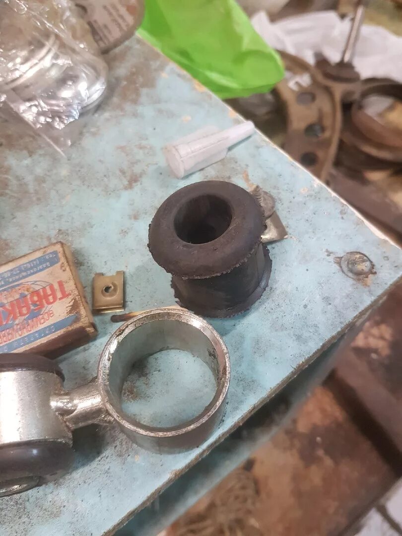 Опора заднего амортизатора рио 4. Cvt106l. Рычаг подвески задней, продольный левый акцент. St55311h5000. Ре-кт задних опор амортизатора dodge stratus 2.