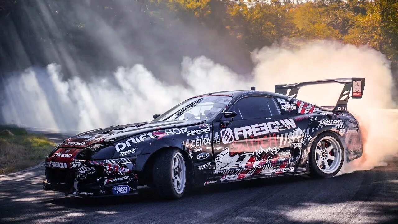 Как выглядит дрифт. Supra mk4 drift. toyota supra drift. тойота супра мк4 дрифт. супра мк 4 дрифт.