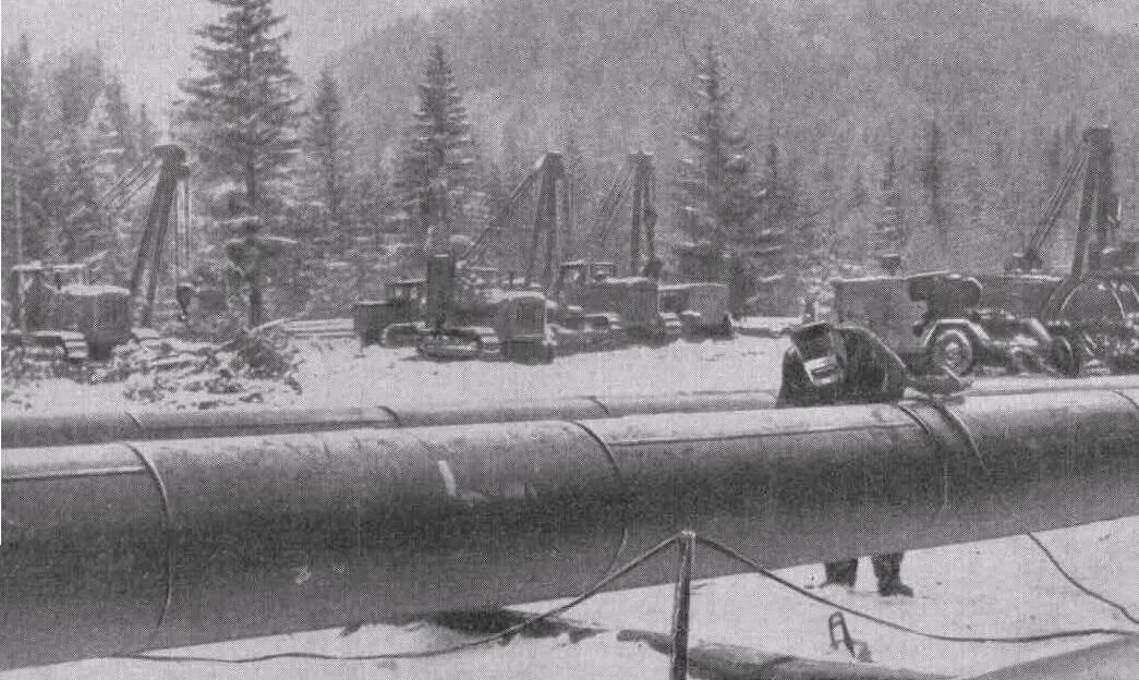 Какой нефтепровод был построен в 1960 е. 1878 Нефтепровод. Первый нефтепровод в США 1865 Г. Первый нефтепровод в России. Первый в России нефтепровод Шухова.