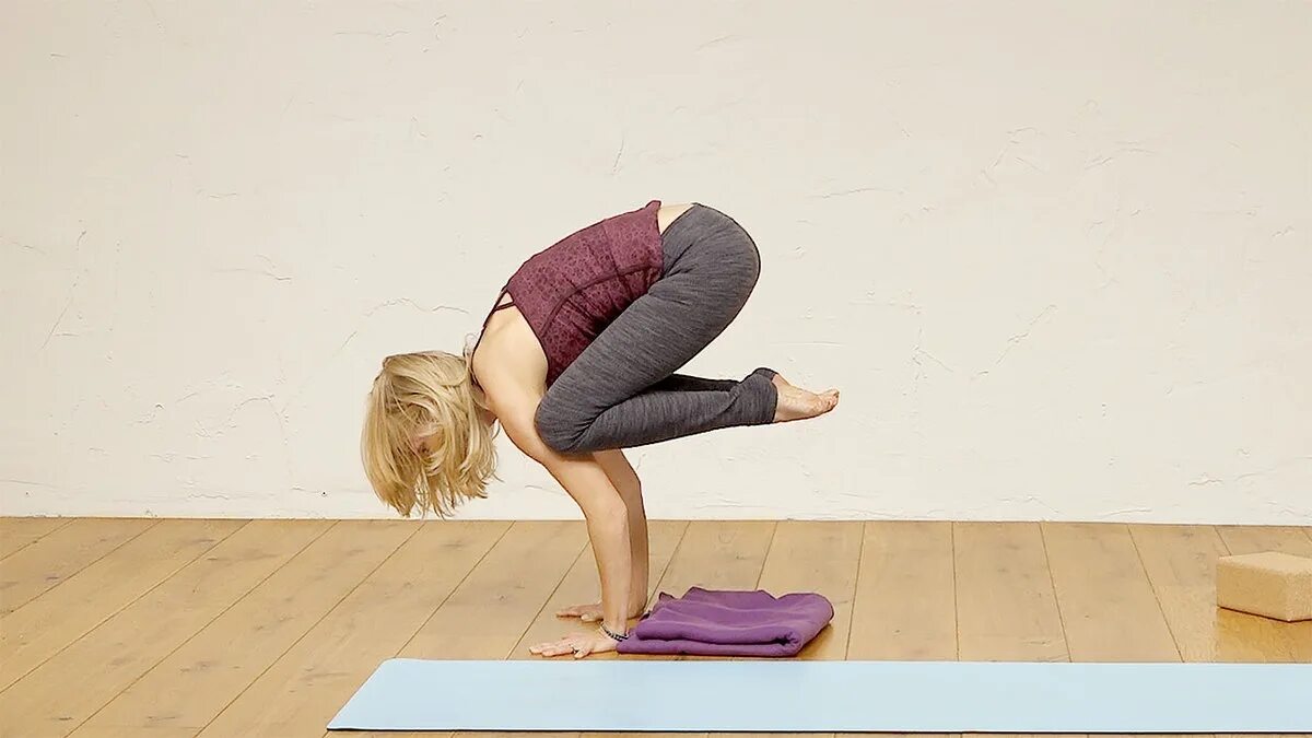 Аэробалет йога. Кундалини йога. Пашимотанасана, паванамуктасана, баласана, уддияна бандха. Поза 13. Поза мертвеца шавасана.