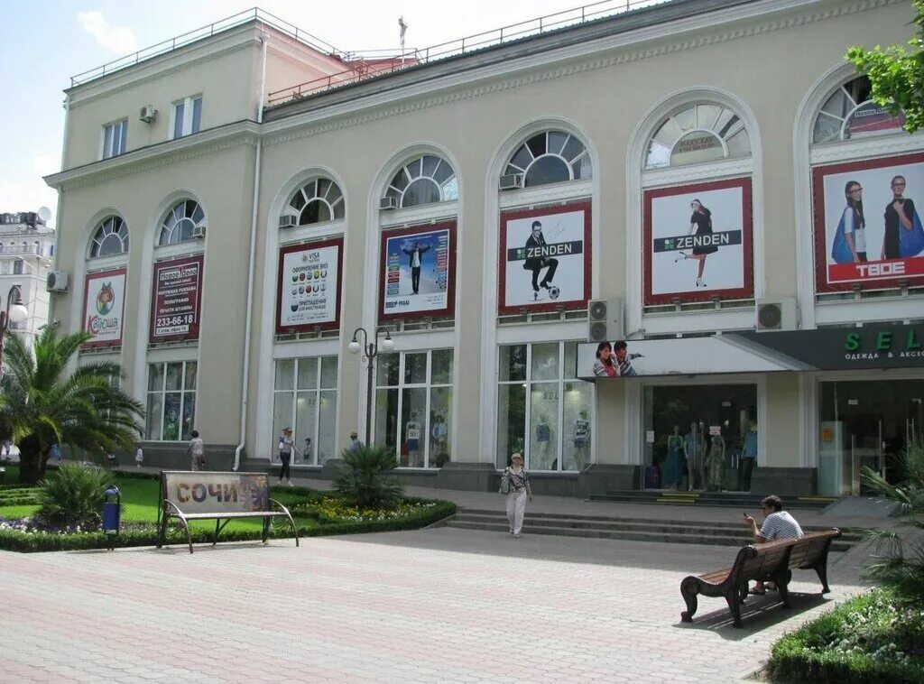 Горького 42 дудинка. Максима горького 53 ижевск. Ижевск ул максима горького 53. Улица горького 53. Московская 53 саратов.