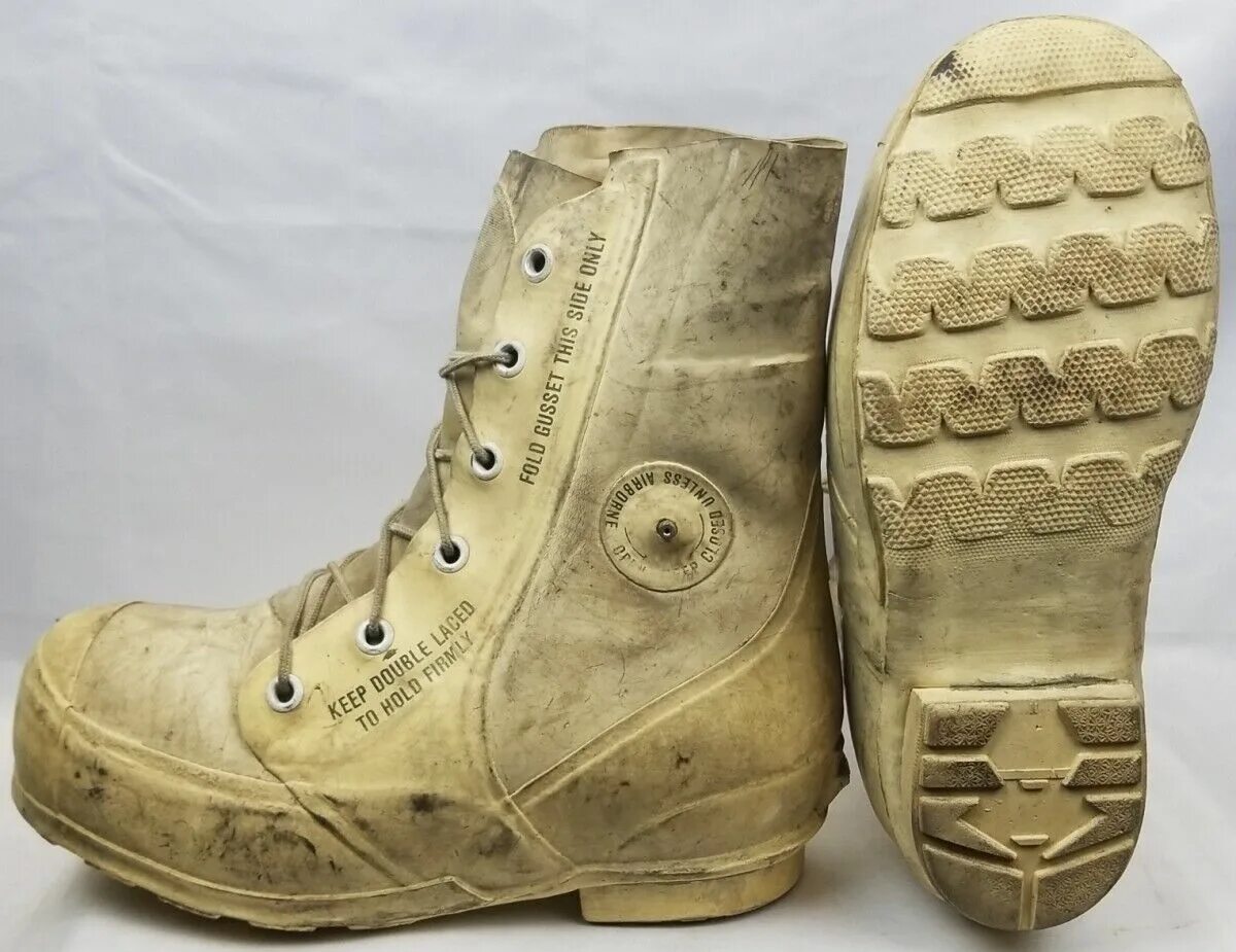 Bata bunny boots. Бани буты обувь. Бани буты обувь. Резиновые берцы мужские. Waterproof twisted x.