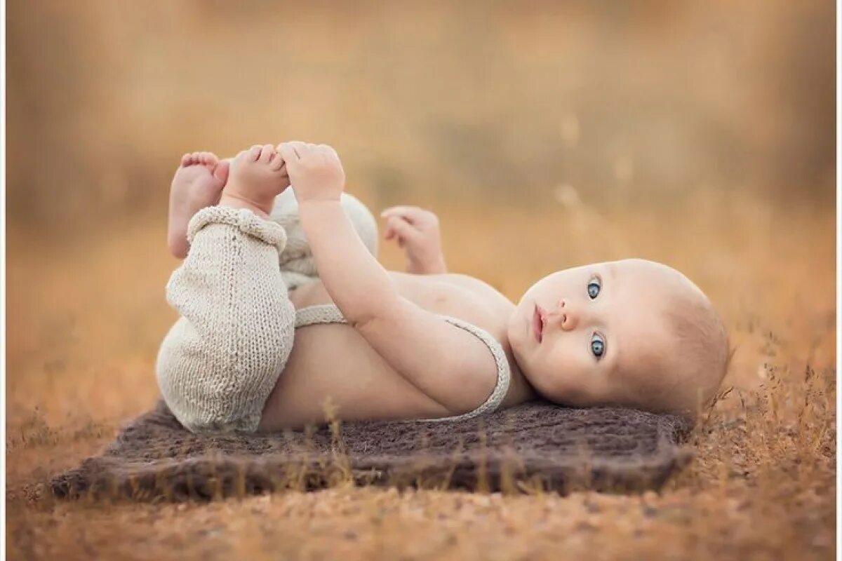 Baby 3 boy. Младенец 10 дней. Фото младенцев 10 дней. Нью Борн. Lisa Holloway.