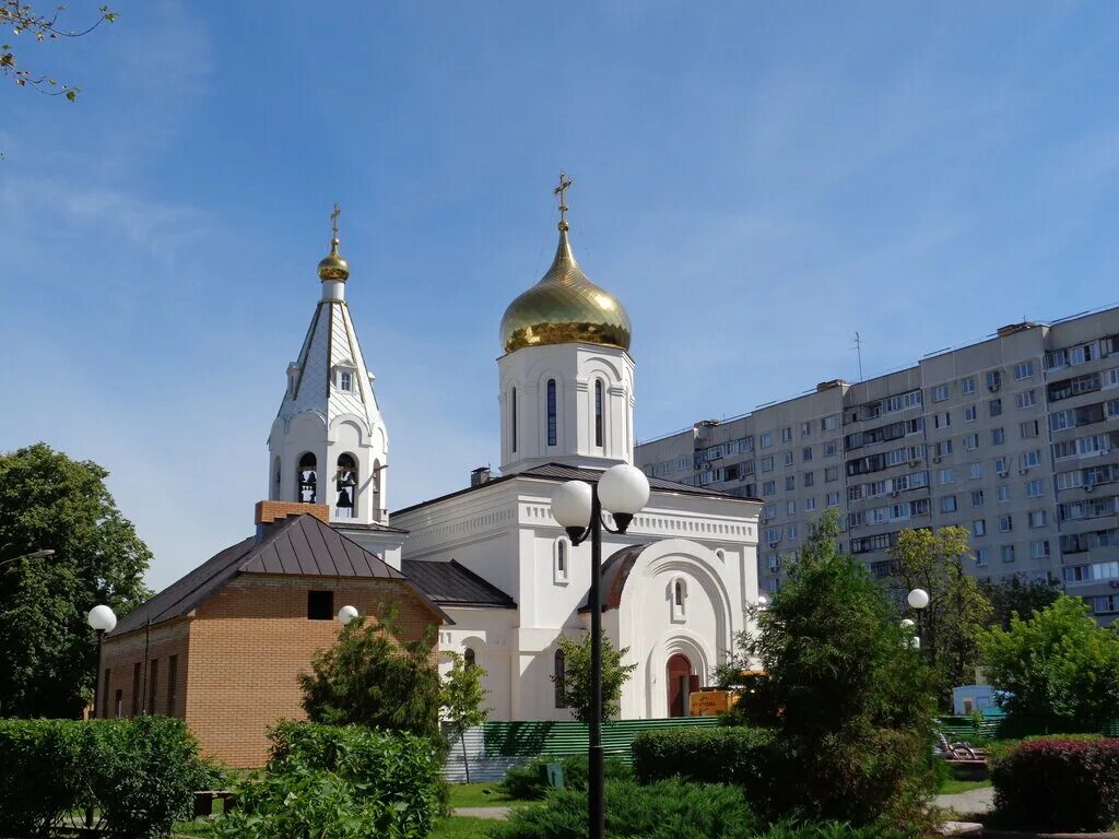 храм иконы божией матери всецарица щербинка. храм всецарица в щербинке. храм захарьино щербинка. храм всецарица в щербинке. священник храма щербинка.