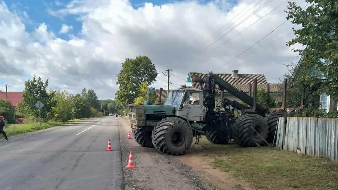 Погода тракторный район. Т-150 трактор ДТП.