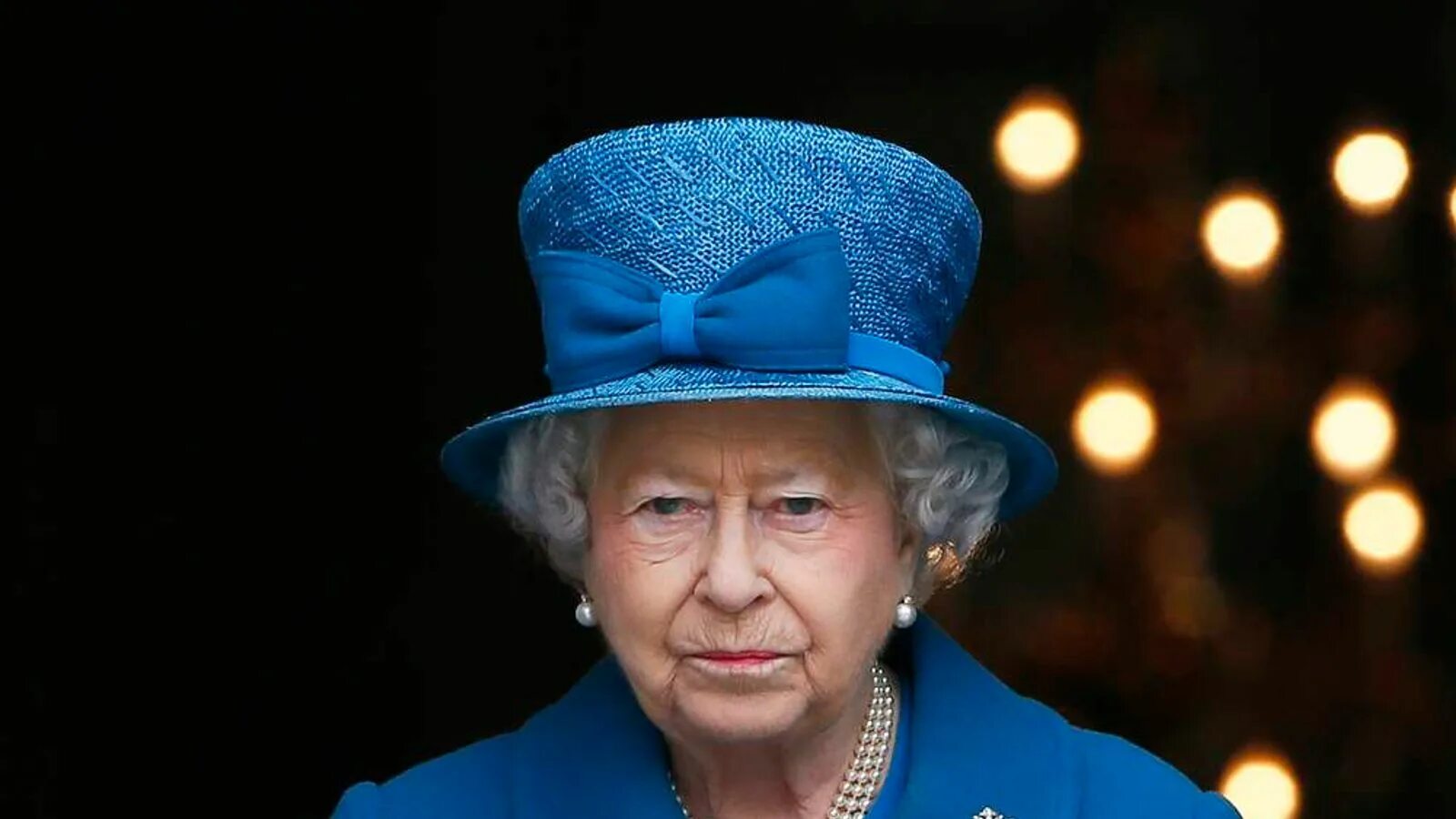 Elizabeth 2. Elizabeth, the Queen. Queens state