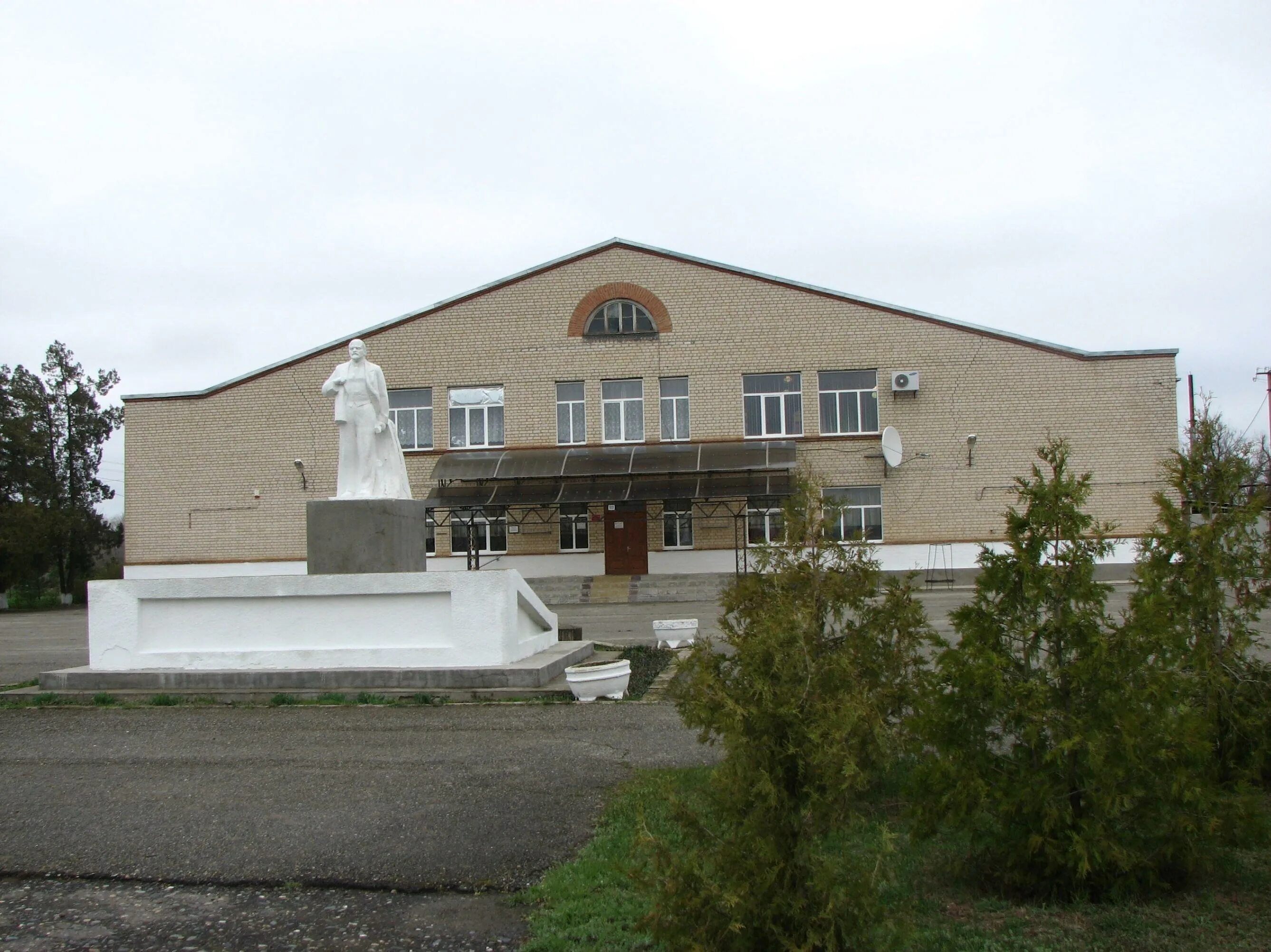 Воздвиженское Ставропольский край Апанасенковский район. Воздвиженское Апанасенковского района. Воздвиженское Ставропольский край Апанасенковский. Воздвиженский СДК Апанасенковского округа.