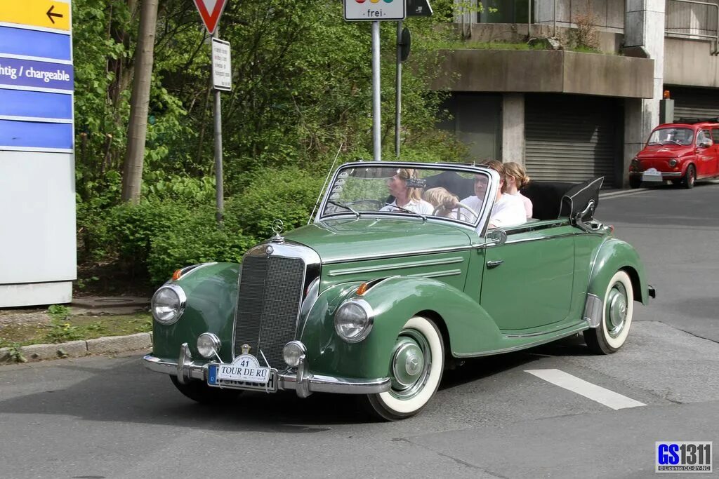 Mercedes-Benz 220 (w187). Mercedes-Benz 220 w187 (1951). Mercedes Benz 220 Cabriolet a. Мерседес Benz 220 w187.