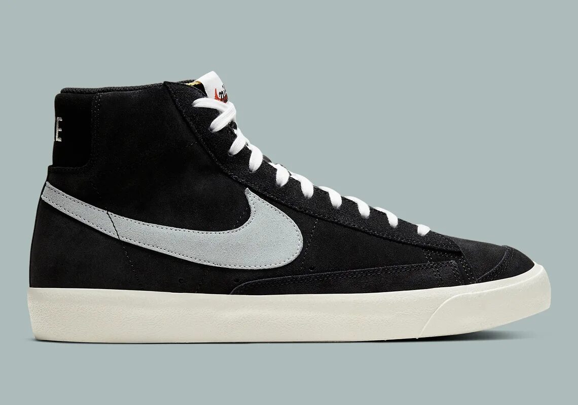 Nike 77. Найк блейзер мид 77 белые. Nike blazer mid 77 black. Nike blazer mid 77. Найк блейзер мид 77 винтаж.
