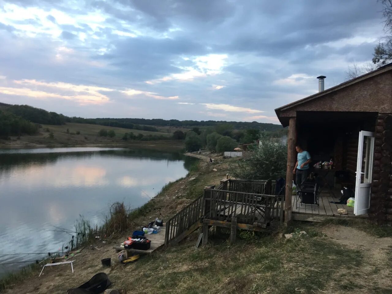 Скифская деревня с.Вилино. Ароматное озеро Репино Бахчисарайский. Вилино Скифская деревня рыбалка Крым. Репино Бахчисарайский район рыбалка. Платная рыбалка в крыму