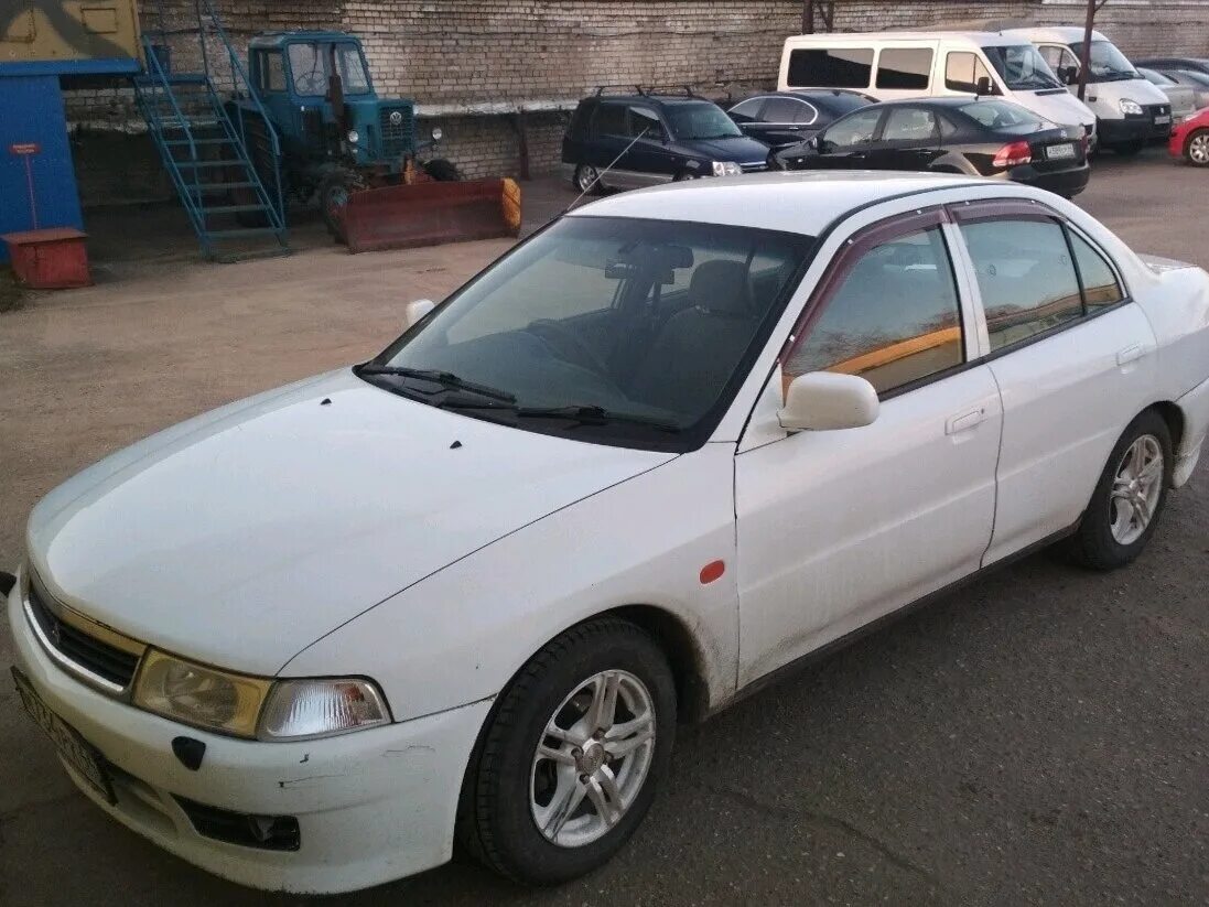 Мираж 2000 года. Митсубиси Мираж 1998 седан. Мицубиси Мираж 2000. Mitsubishi Mirage 2000 седан. Mitsubishi Mirage 1999 седан.