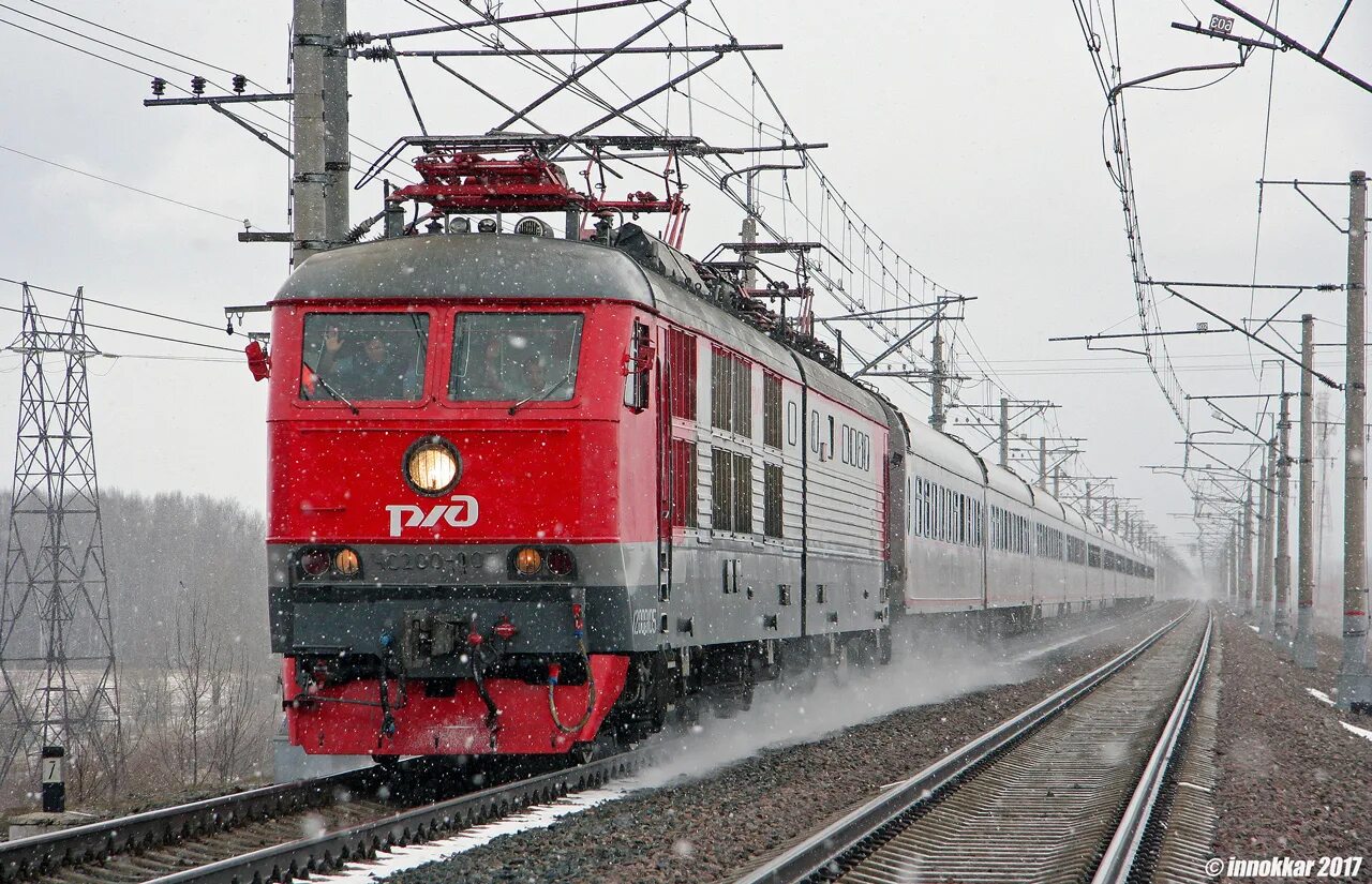10 января 200. Чс200 электровоз с Невским экспрессом.