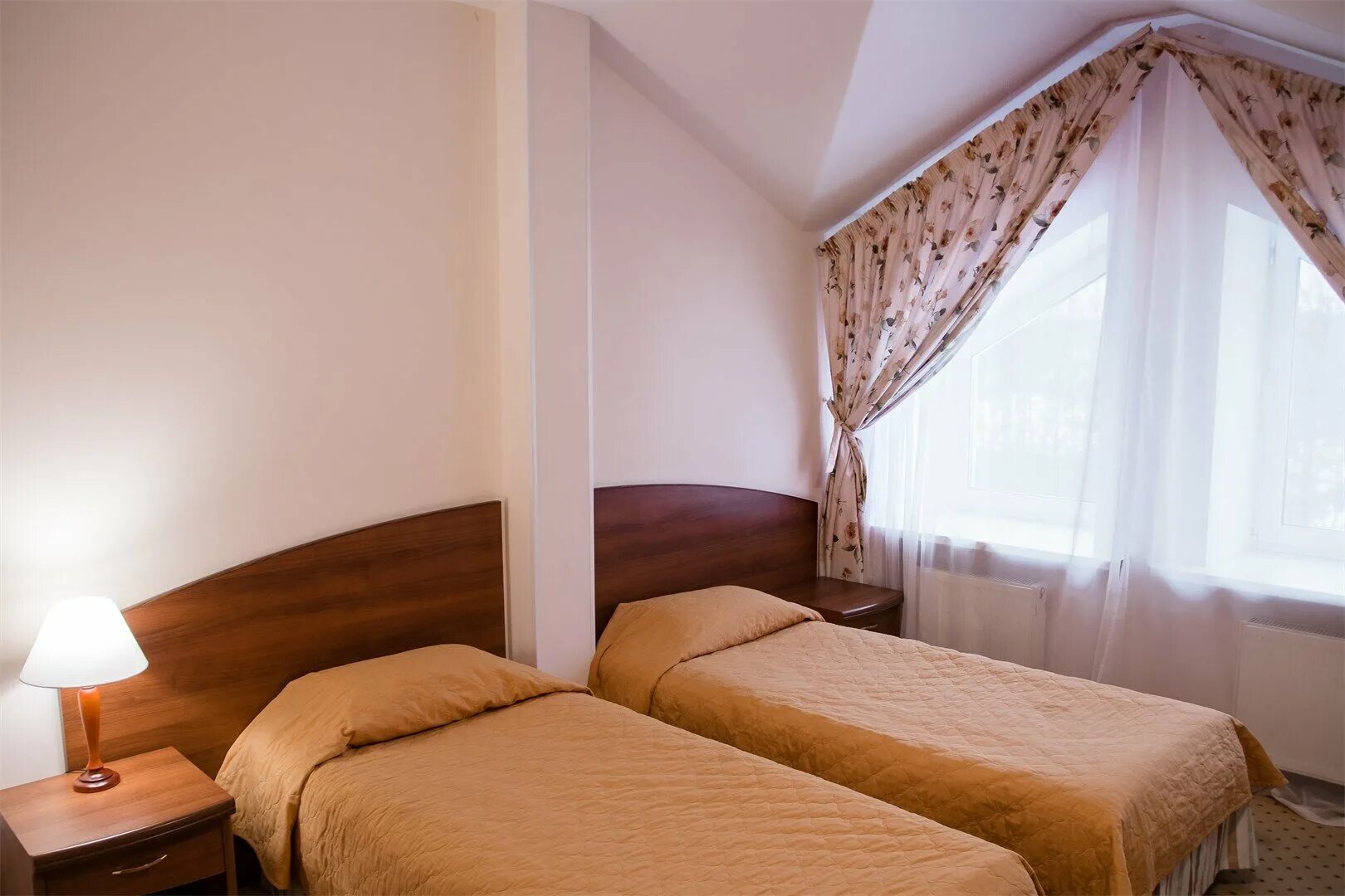 отель фореста фестиваль в подмосковье. бассейн foresta festival park. фореста фестиваль парк отель. фореста фестиваль парк чеховский район. отель фореста фестиваль в подмосковье.