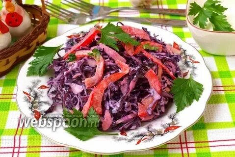 Салат из краснокочанной капусты с яблоком