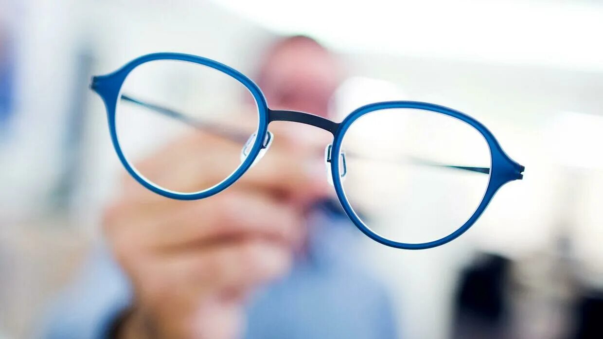 Der brille. Brille language. Brille. Ana brille очки. Silhouette colorwave 5500 9240.