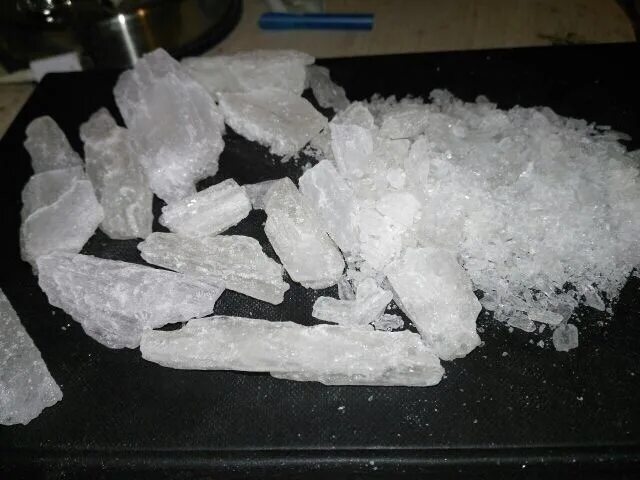 Peroxide crystals. Alpha PVP Кристаллы белые.