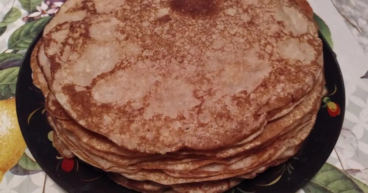 Блины из цельнозерновой муки на кефире. Блины из цельнозерновой муки. блины на цельнозерновой муке. блины из цельнозерновой муки на молоке. блинчики из цельнозерновой муки на молоке.