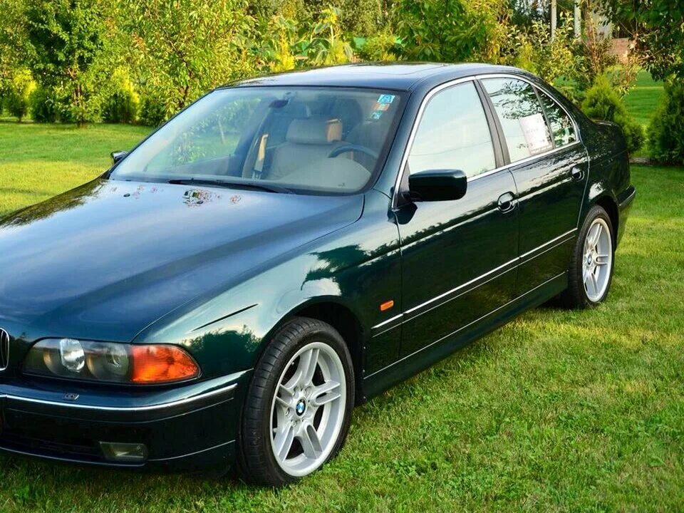 39 99 г. BMW 5 e39 1997. БМВ е39 1997. BMW e39 зеленая. BMW e39 1996.