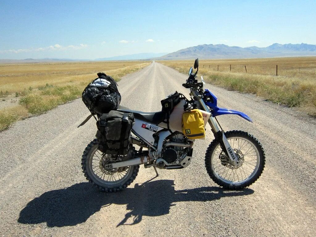 Турэндуро 600. Yamaha xt 660 z ténéré. Легкий турэндуро. Honda 250 эндуро турист. Мотоциклы эндуро турист.