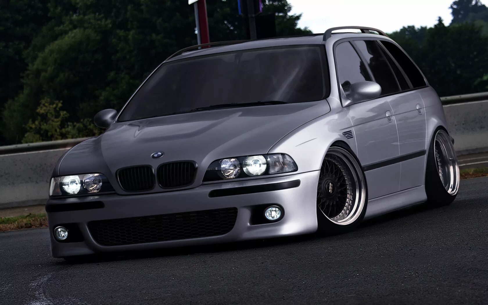 Компьютер бмв е39. Bmw 5 e39 touring. bmw m5 e39 touring. bmw 5 touring e39 tuning. бмв м5 е39 туринг.